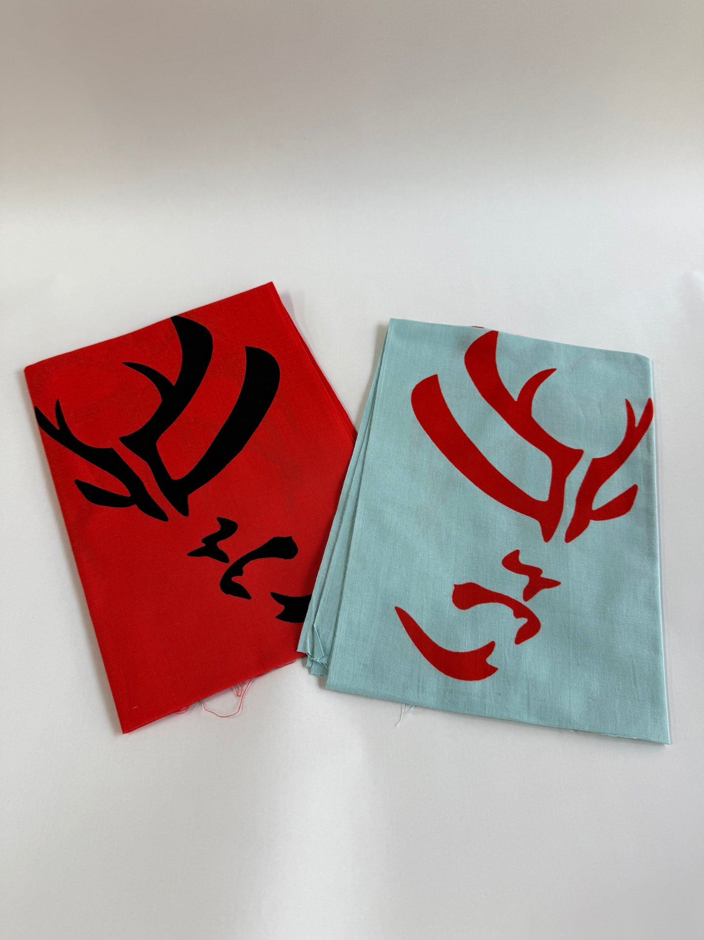 歌舞伎手ぬぐい 大隈取 - 伝統工芸の粋/Kabuki Tenugui Towel - Ōkumadori Face Paint Design